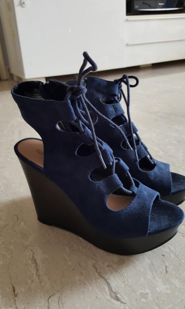 nine west wedge shoes