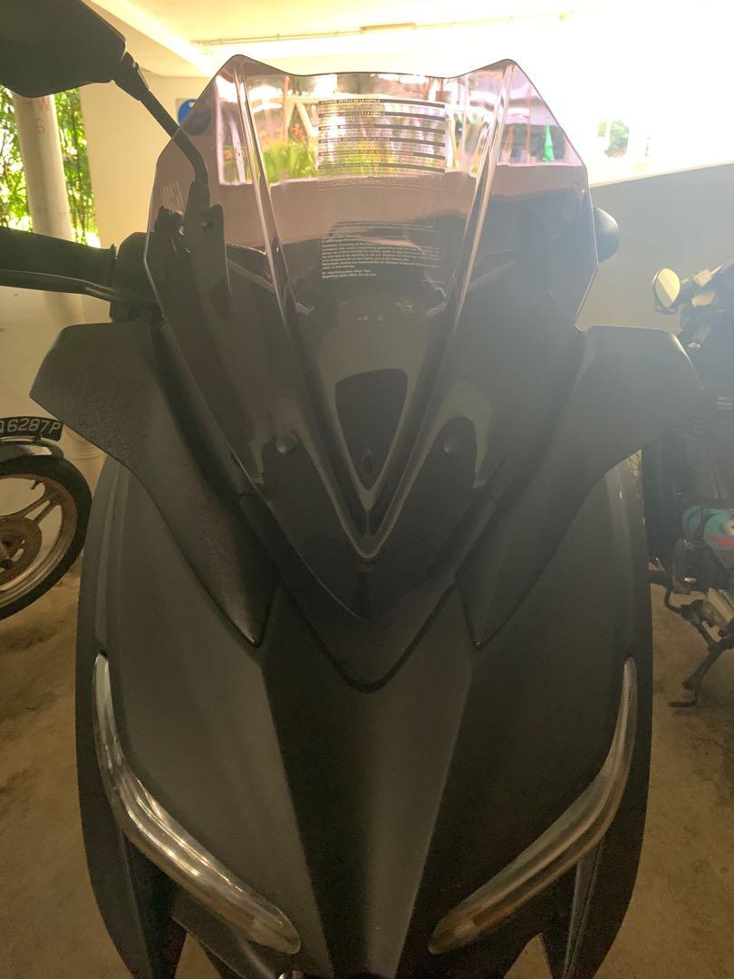 Xmax windshield PUIG VTECH LINE SPORT SCREEN YAMAHA XMAX 300 DARK