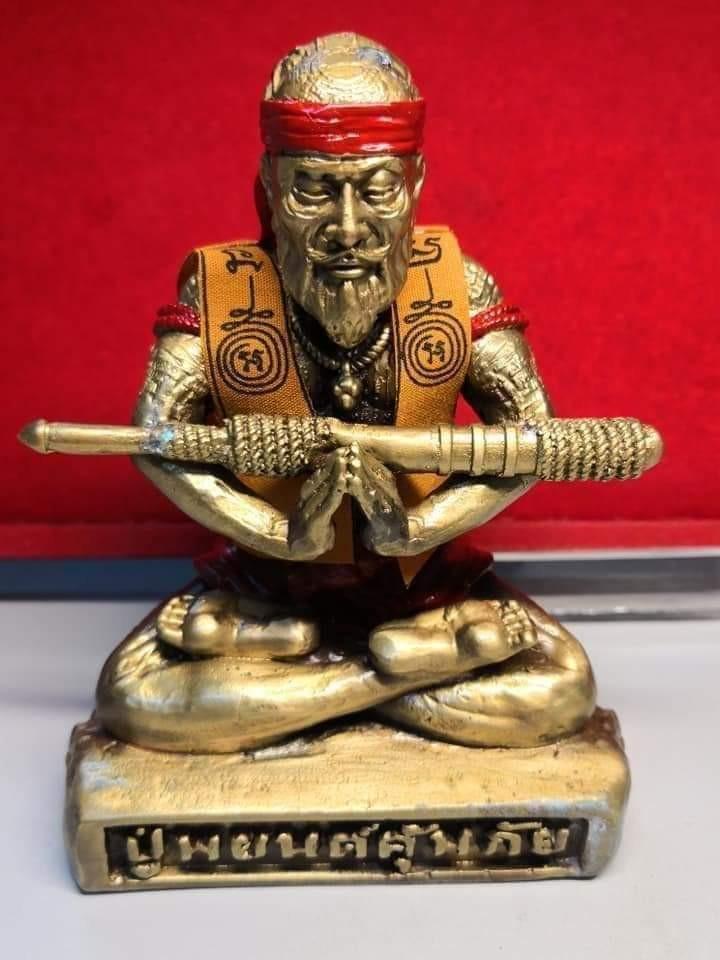 Puphayon Khum Phai 供奉型 带刀保镖魂魄勇金身 Hobbies Toys Memorabilia Collectibles Religious Items On Carousell