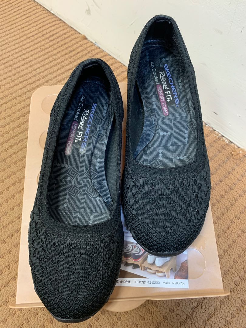 Skechers Relaxed Fit. Air cooled. Memory Foam, Women's Fashion, Shoes on  Carousell
