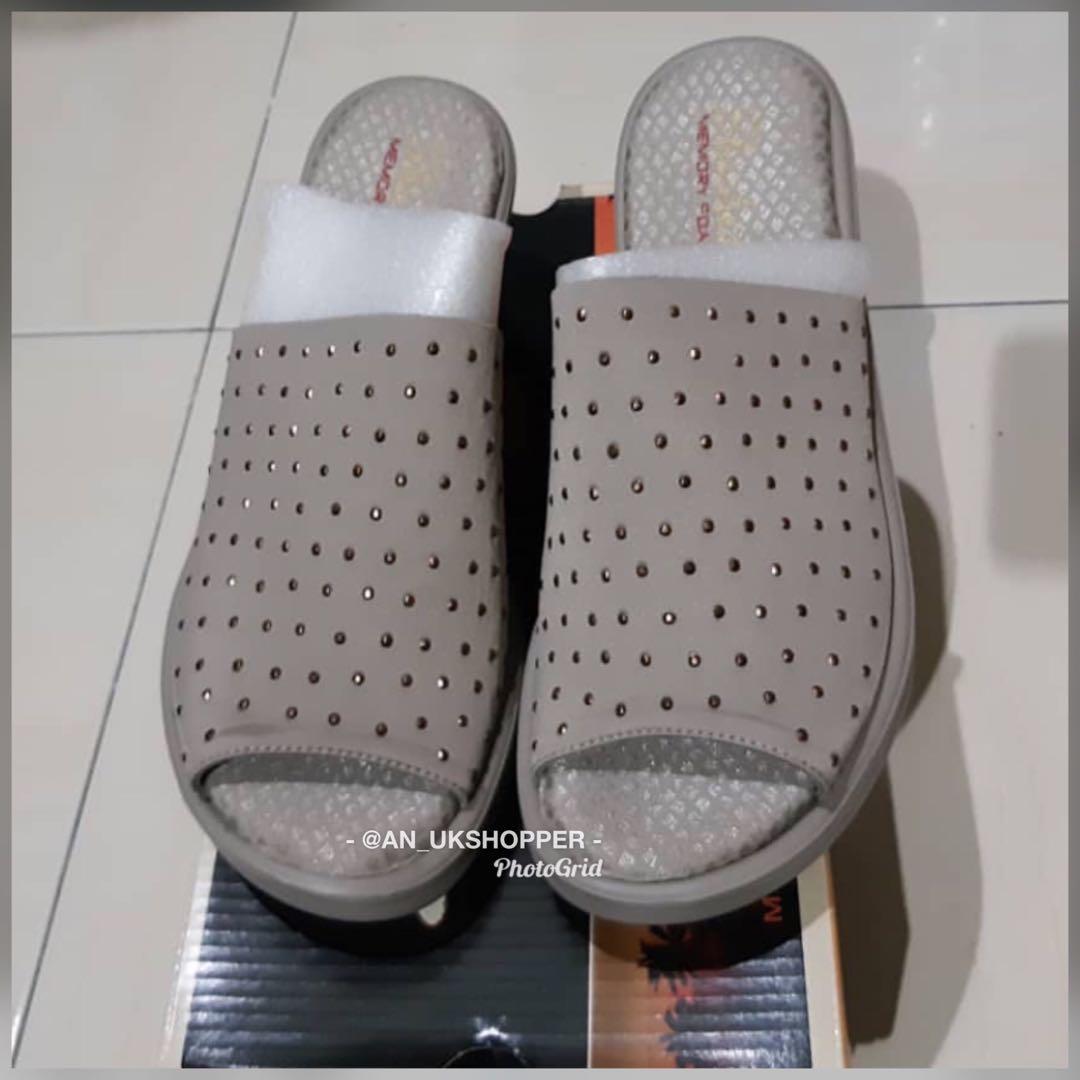 Skechers rumblers store silky smooth