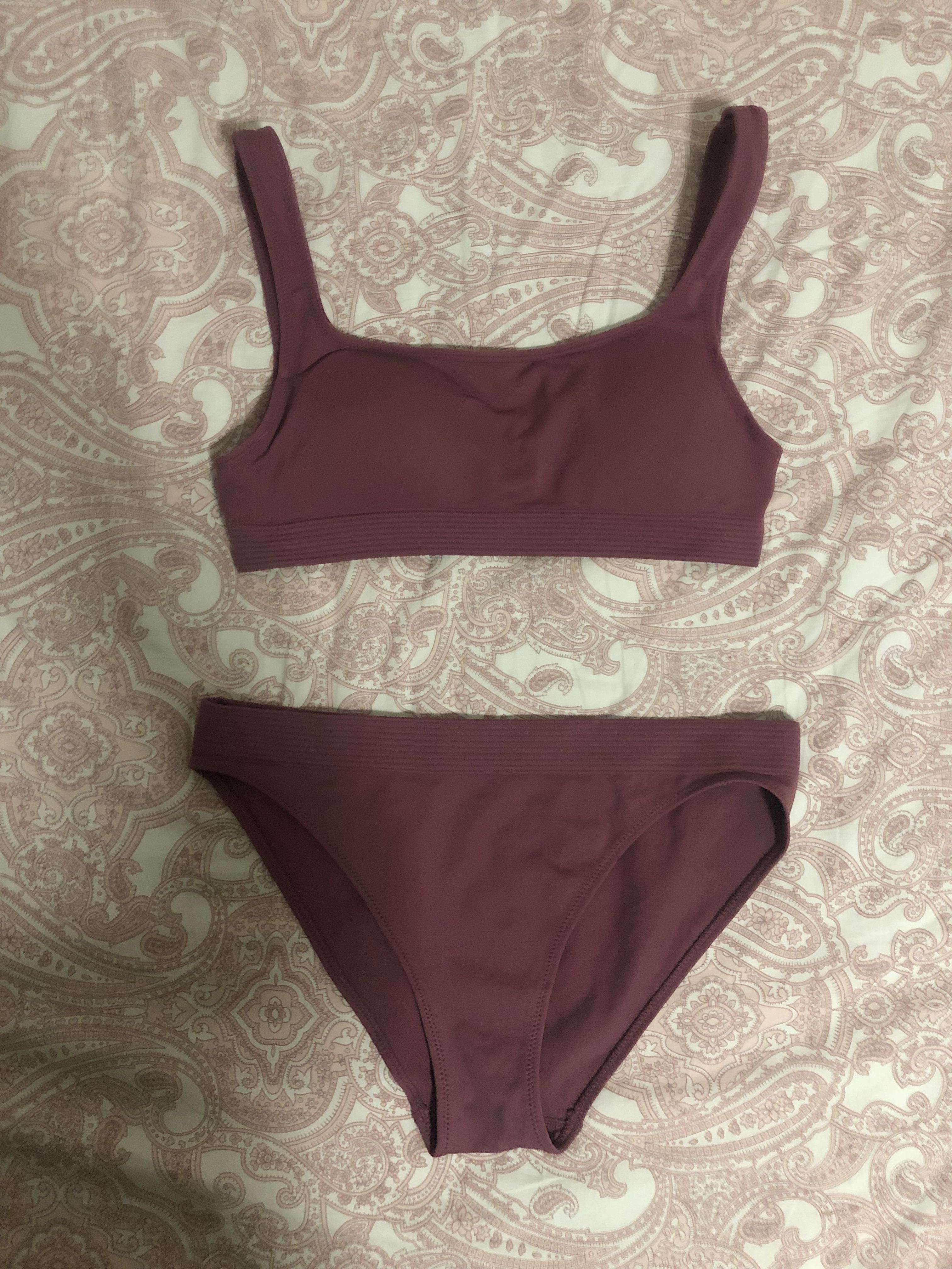 Uniqlo Swimwear, Women's Fashion, Swimwear, Bikinis & Swimsuits on