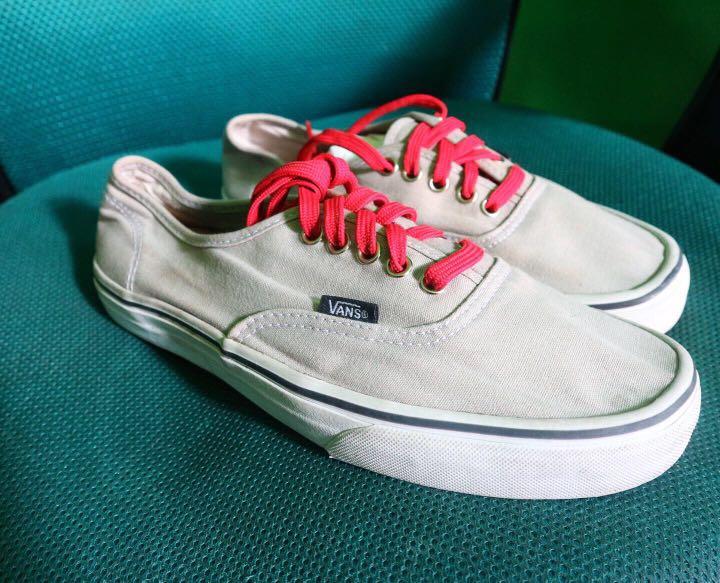 Vans Authentic Shoes Sepatu Vans Men S Fashion Men S Footwear Sneakers On Carousell