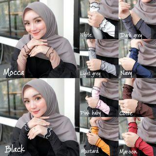 Handshock Curly