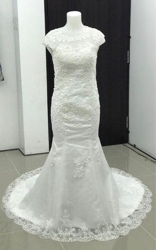 Brand new wedding gown