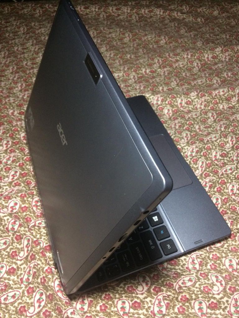 Acer One 10 2 in 1 Windows Laptop, Computers & Tech, Laptops & Notebooks on Carousell