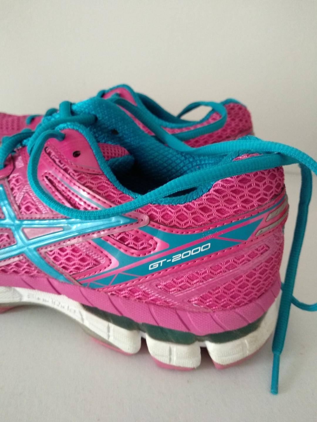 Asics Running Shoes GT 2000 Gel Dynamic Duomax Women s Fashion