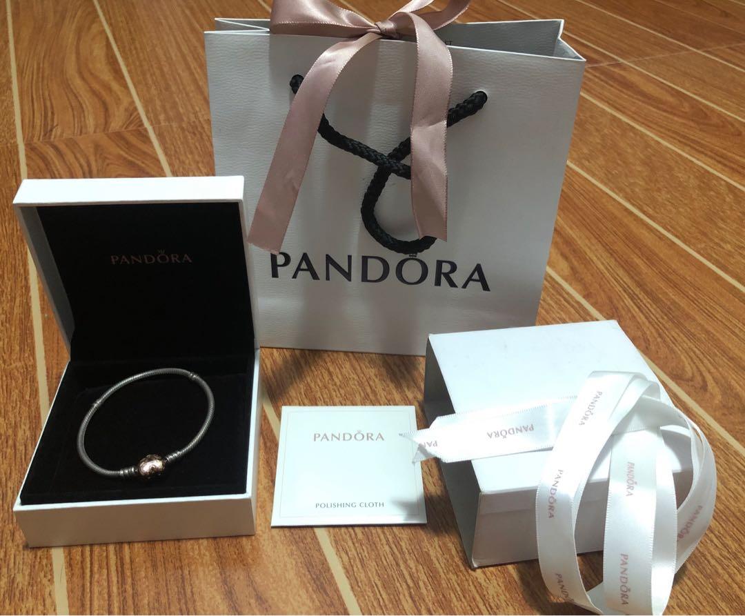 Pandora store bracelet package