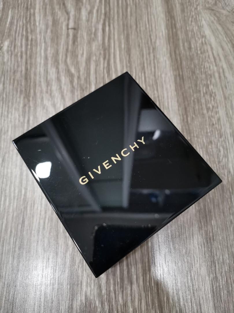 Givenchy Makeup set box (Category: Makeup) located in Kuala Lumpur. Submitted by lillywiller (Listing ID 252142521, Image 1). Description: Only use the eyes palette, eyes liner and mascara for few times. Eyes liner pen no sharpen yet. Other items no use coz seldom makeup..