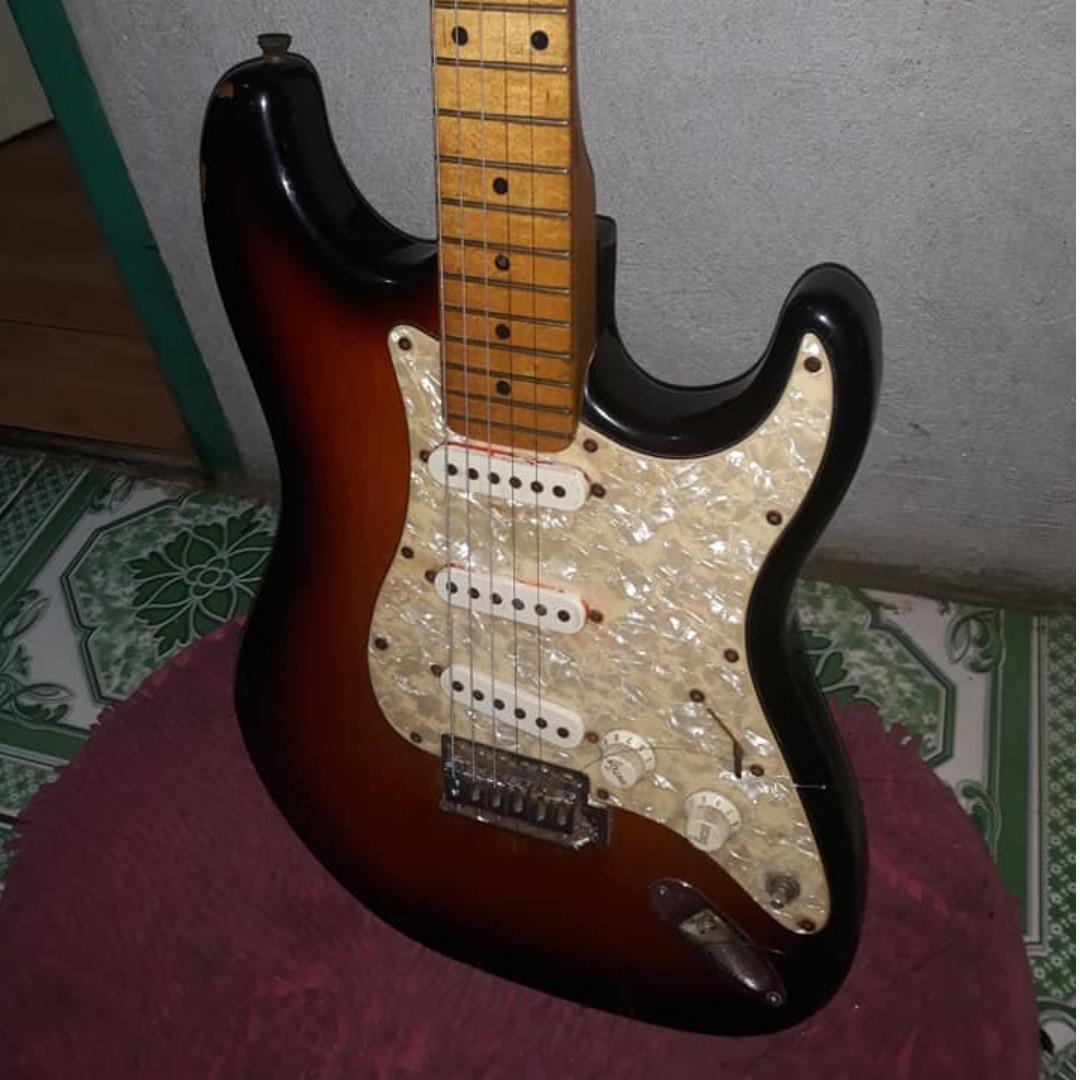 Harmony stratocaster store
