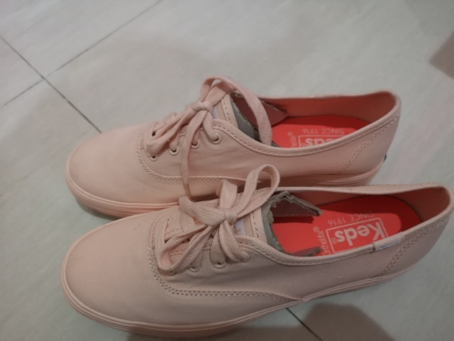 peach keds