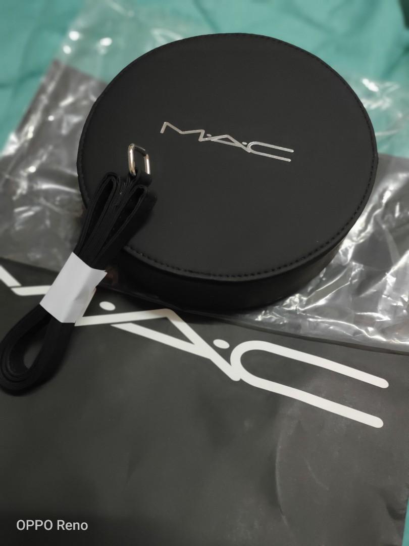 MAC (Category: Makeup) located in Kuala Lumpur. Submitted by petitekichencooking (Listing ID 252025350, Image 3). Description: MAC cosmetic beg/sling beg. Beautiful black in colour. Brand new. Serious buyer only.