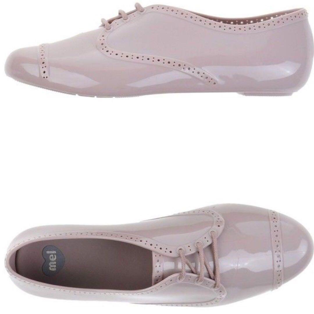 Melissa Shoes Women s Fashion Footwear Sneakers on Carousell