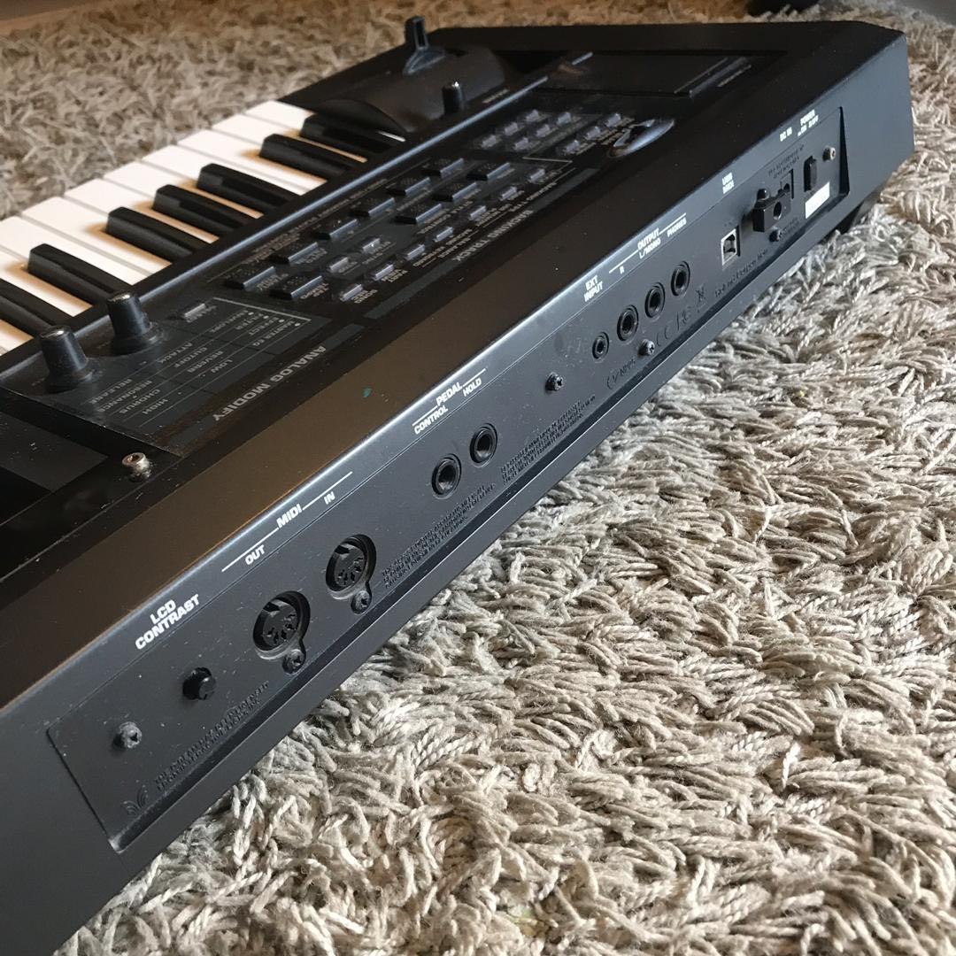 Roland GW8 Workstation Electronic Keyboard, Hobbies & Toys, Music