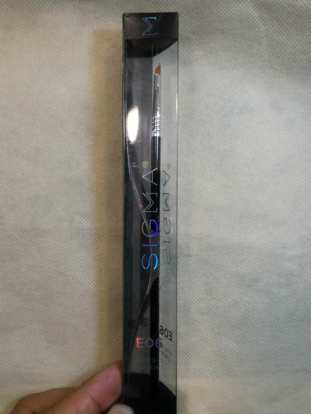 Sigma E06 Winged Liner Brush, Beauty & Personal Care, Face, Face Care