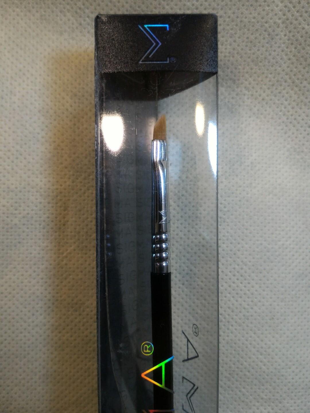 Sigma E06 Winged Liner Brush, Beauty & Personal Care, Face, Face Care