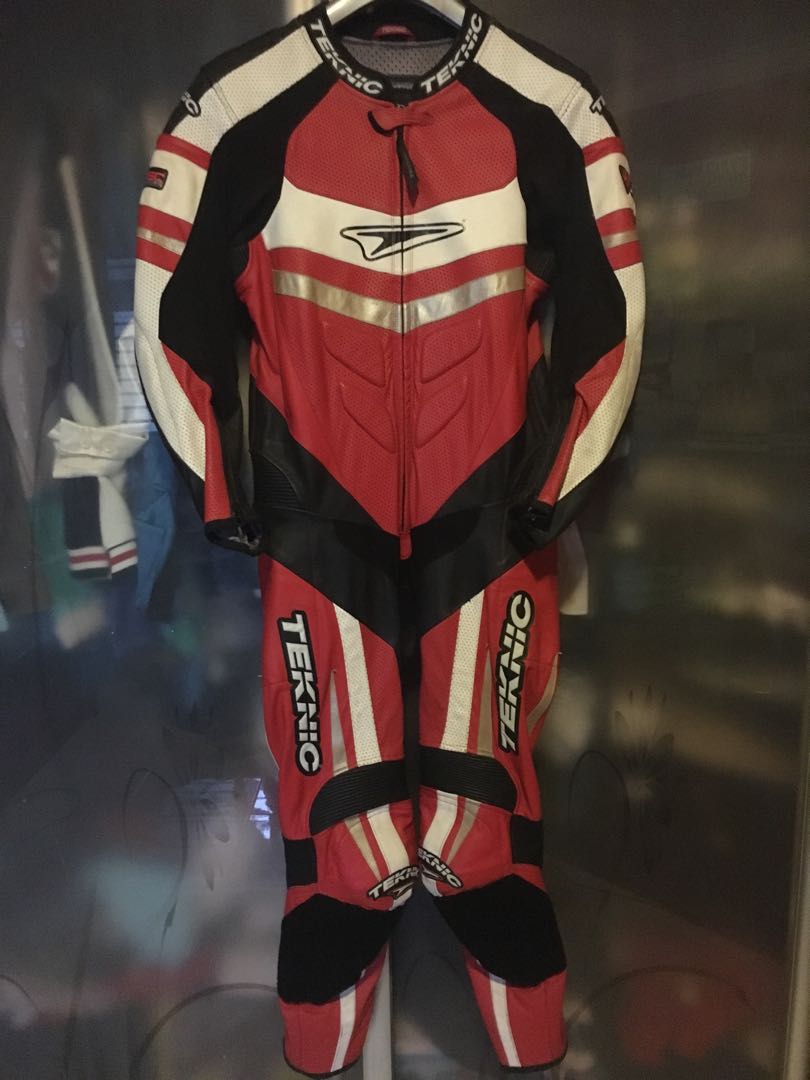 Teknic racing suit, Motorcycles, Motorcycle Apparel on Carousell