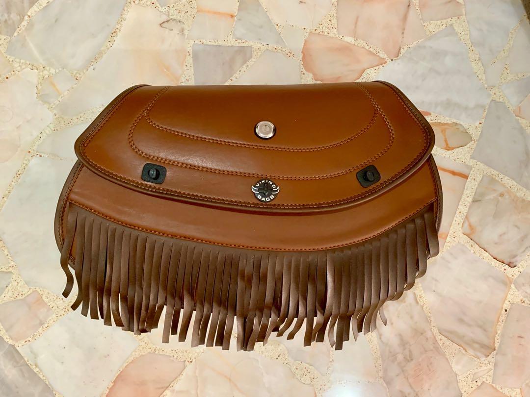 One side saddle outlet bag