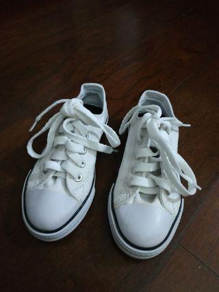 #1111special Sepatu Putih converse belum dipakai. unisex sz 26