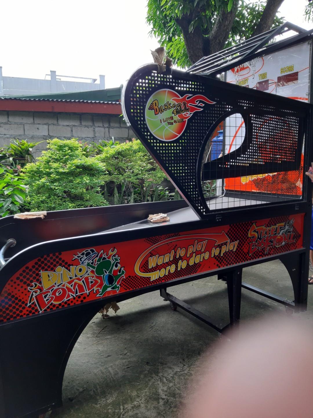 Basketball arcade machine with claw hammer king computer videoke games