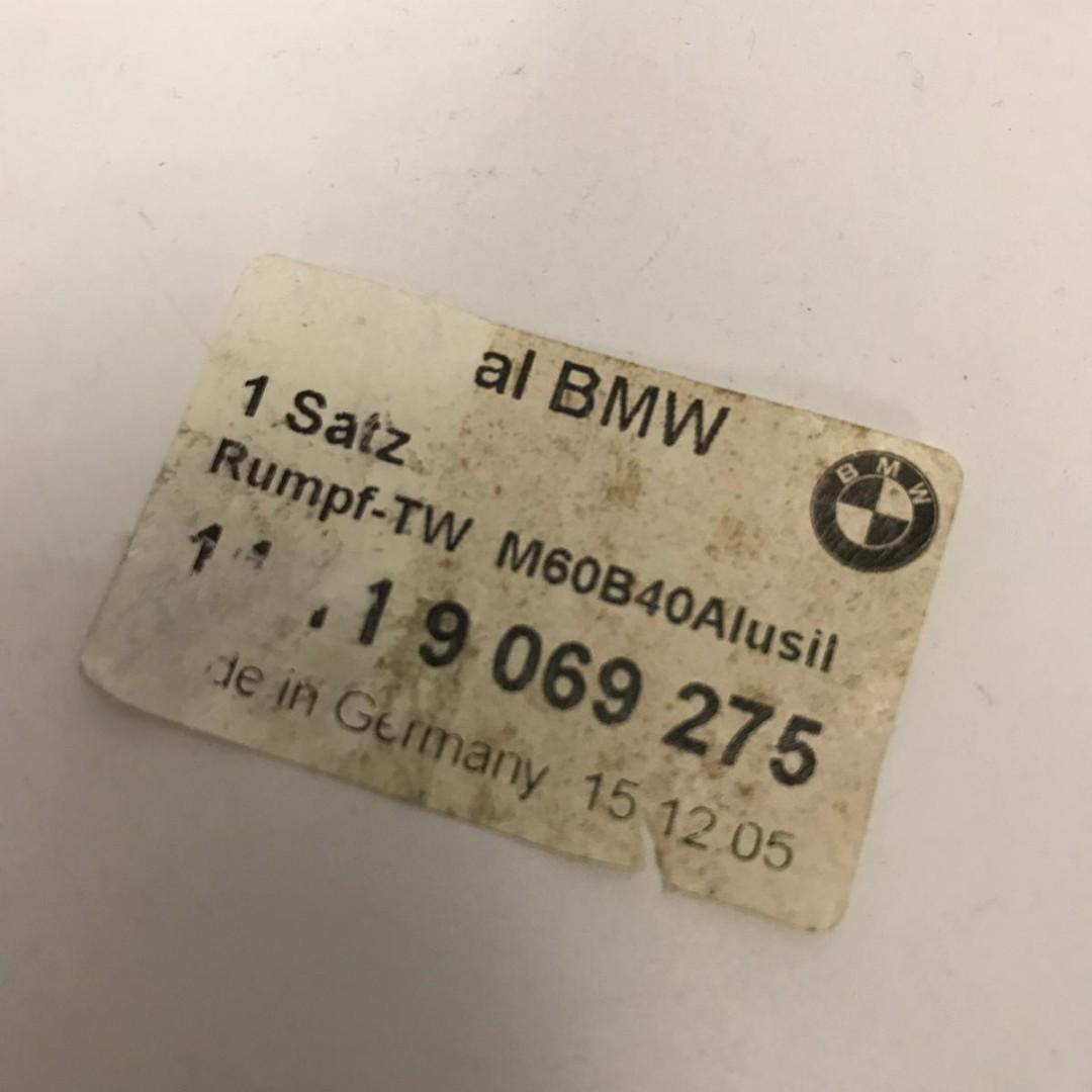BMW Engine Table (Category: Tables & Sets) located in Singapore. Submitted by engsoon (Listing ID 252273151, Image 3). Description: The BMW 4.0L M60B40 is a naturally aspirated V8 petrol engine which was produced from 1992 to 1996. It was BMW's first V8 engine in over 25 years. Self-built table, new unused engine Engine Part Number: 1111 9 069 275 Engine Block Material: Aluminium Table Top Material: Tempered Glass Vehicles that use this engine: 1