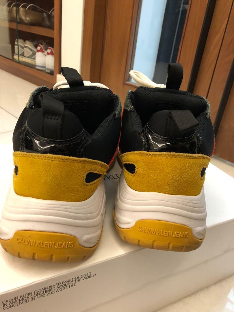 Calvin klein jeans deals marvin logo sneaker green