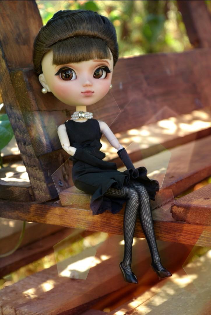 Pullip cheap audrey hepburn