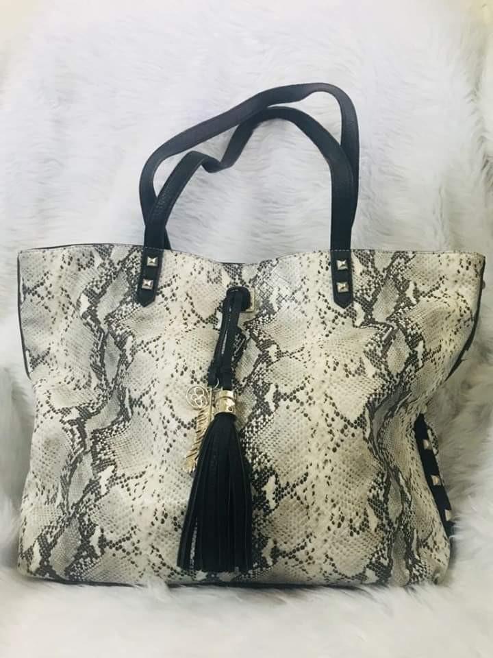 jessica simpson tote handbags