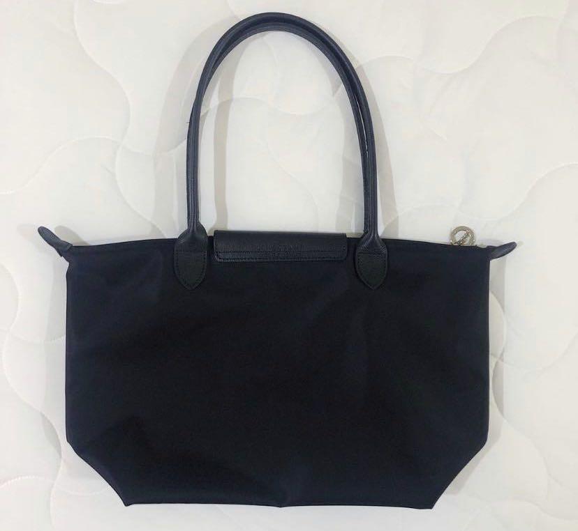 Klcc longchamp shop
