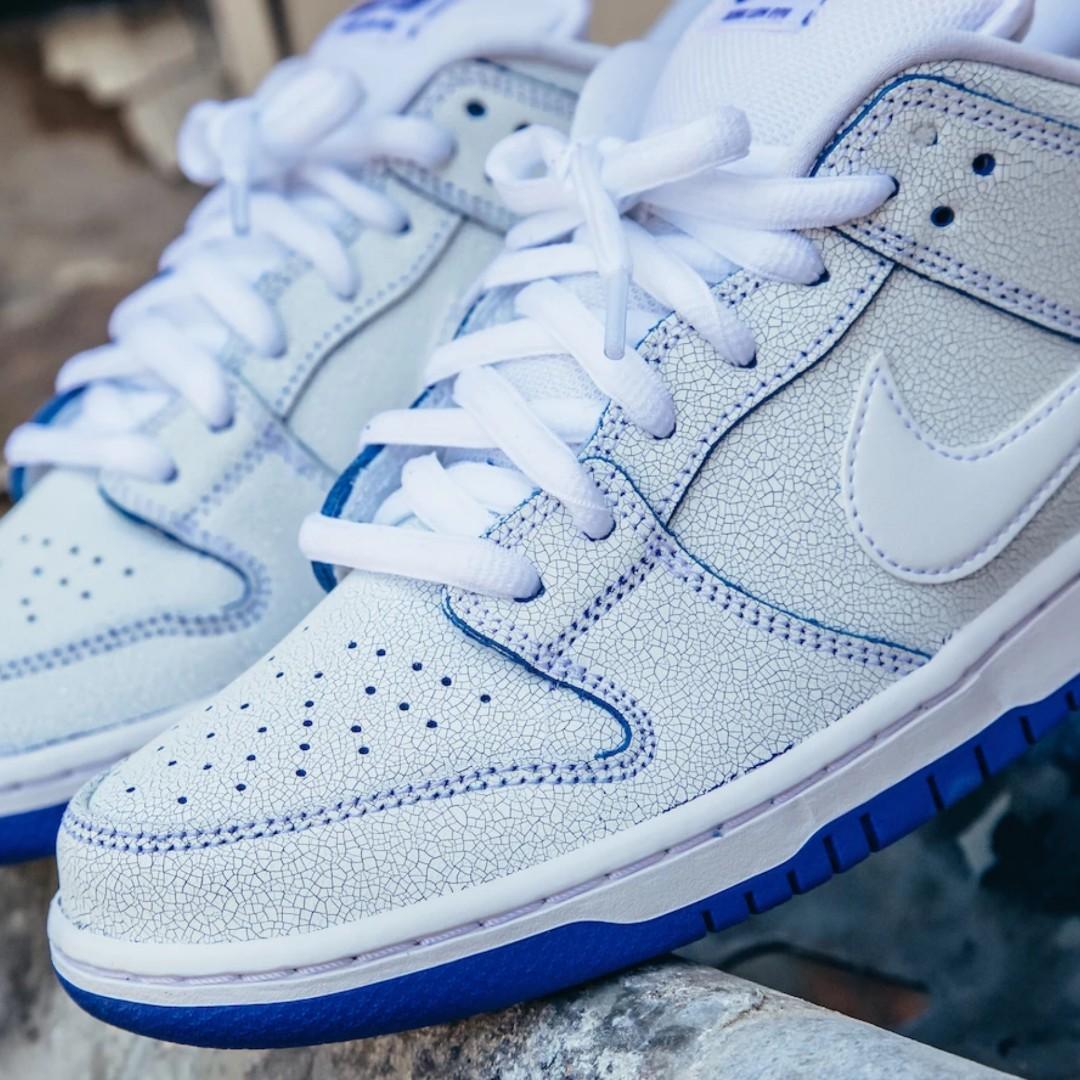 nike dunk cracked leather