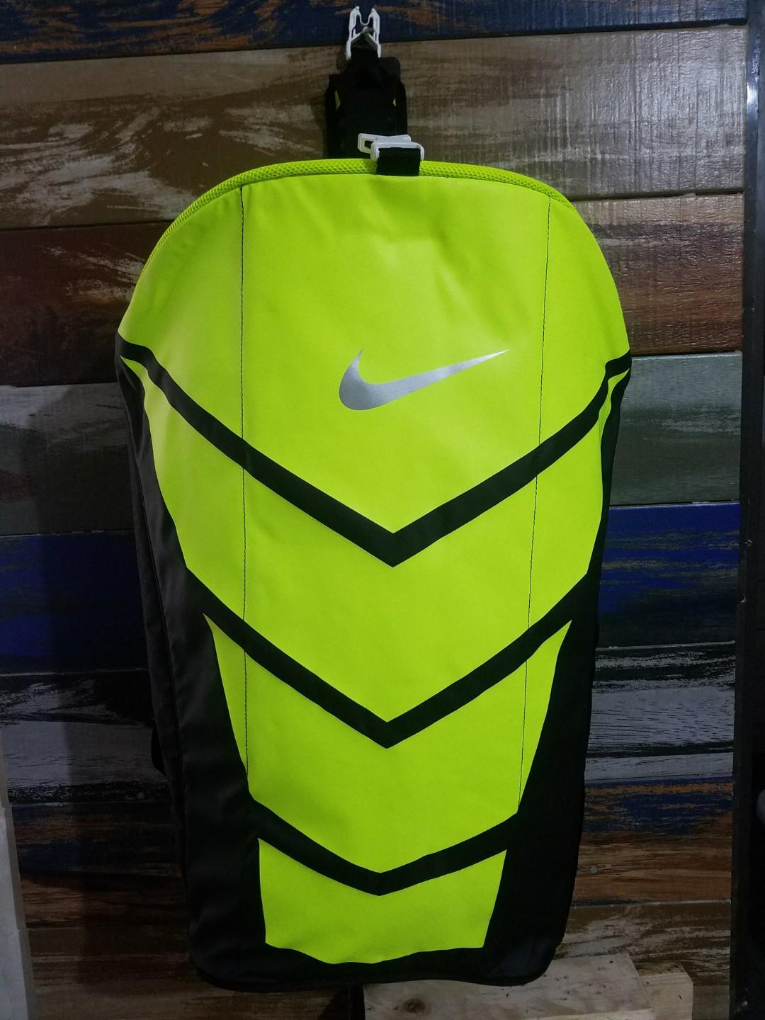 Nike vapormax duffel bag, Sports 