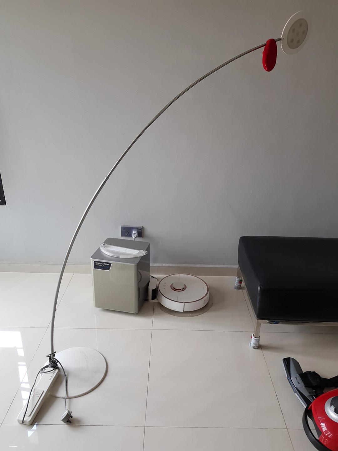 Philips LED Floor Lamp, Furniture & Home Living, Lighting & Fans, Lighting on Carousell