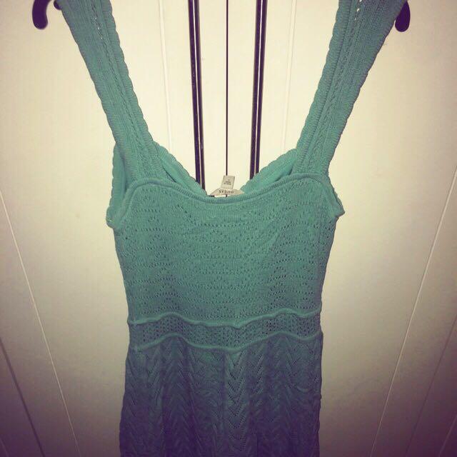 Preloved Guess Crochet Dress (Category: Dresses) located in Valenzuela. Submitted by trinity1219 (Listing ID 252198176, Image 3). Description: Preloved Guess dress Used once as a summer dress in a beach event Small on tag but best fits medium.