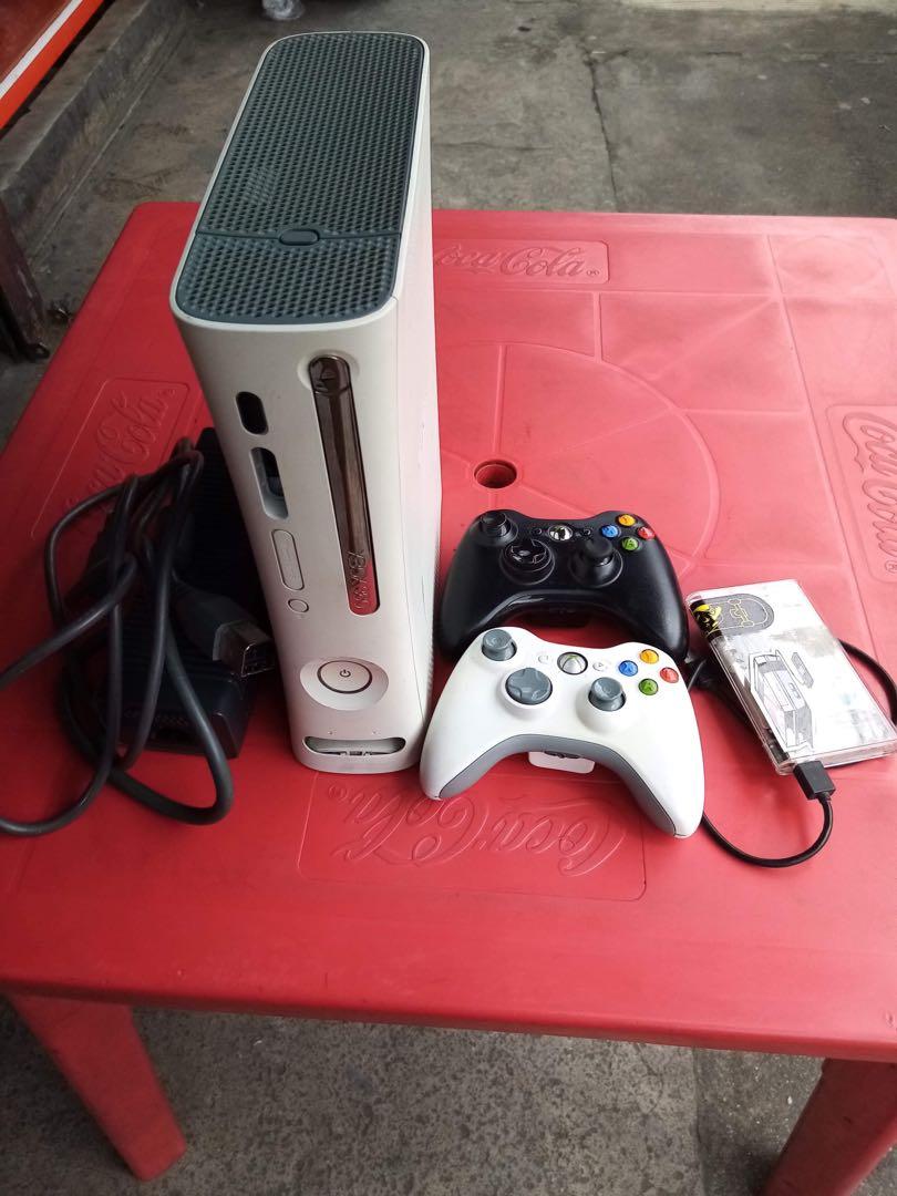 what comes with an xbox 360