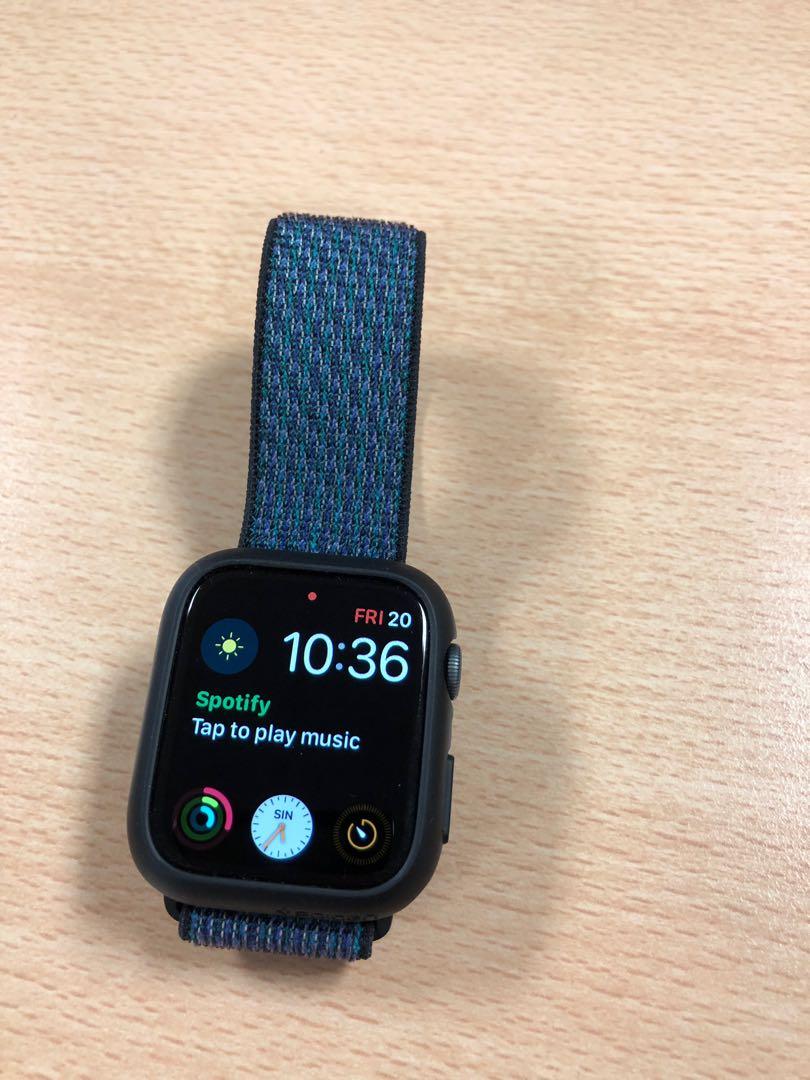can the apple watch series 4 play music