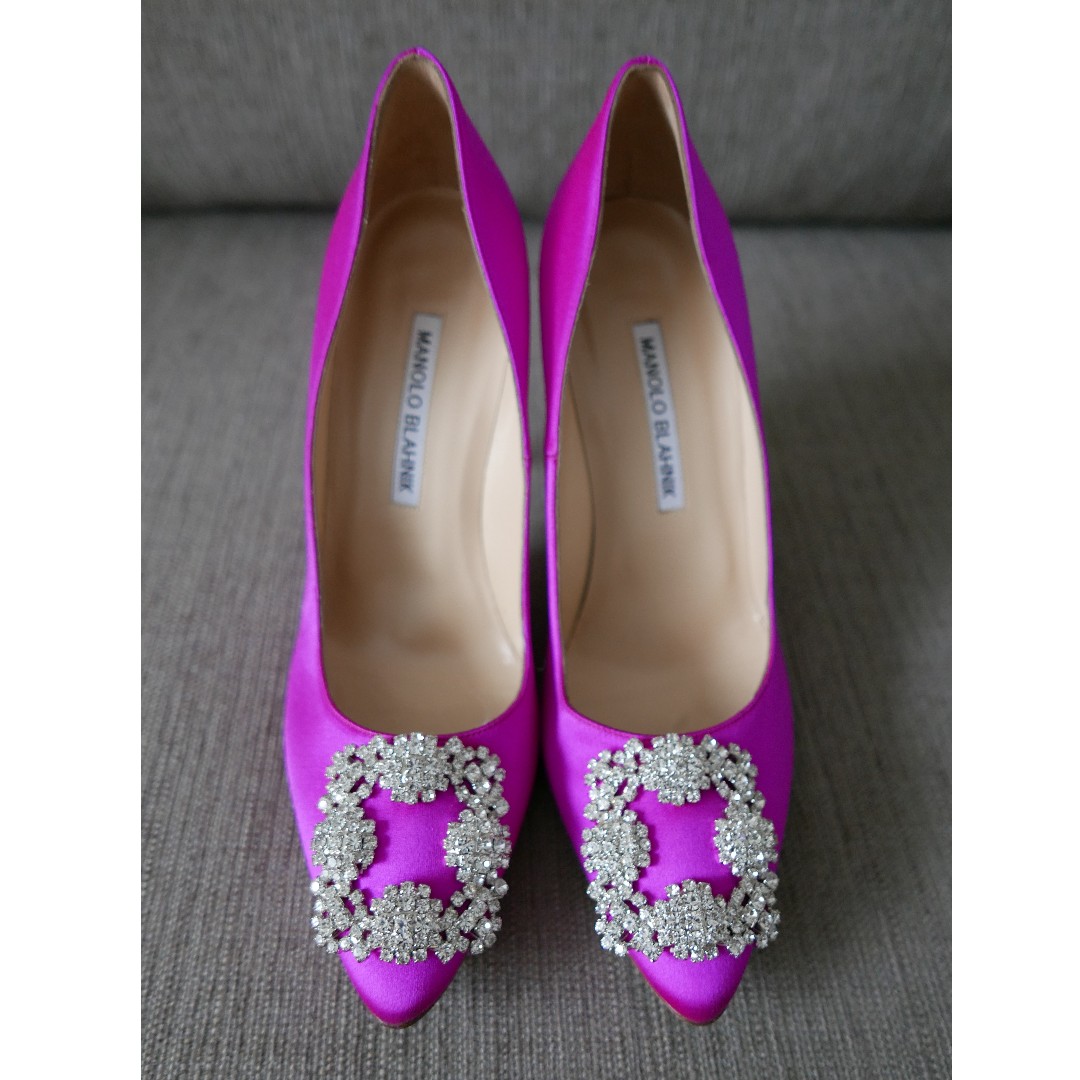 Manolo blahnik hangisi hot pink deals