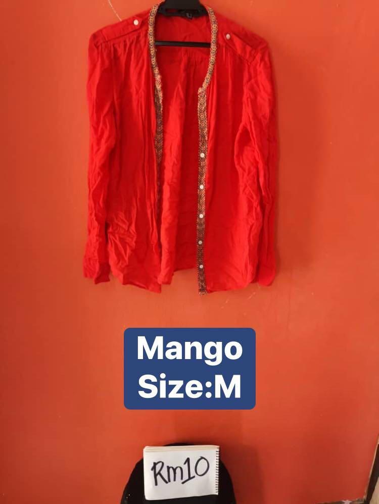 Blouse (Category: Blouses) located in Alor Setar. Submitted by dayothman (Listing ID 252454049, Image 3). Description: .