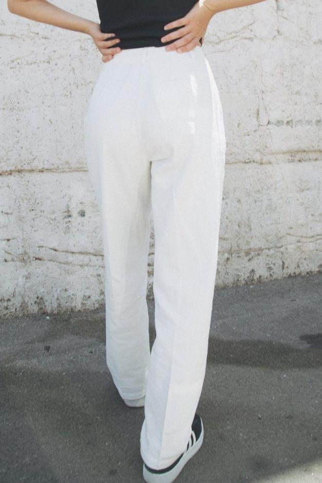 BRANDY MELVILLE white amelia pants, Women's Fashion, Bottoms, Other