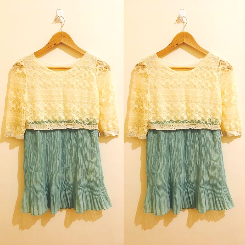 Cute Dress (Category: Dresses) located in Mandaluyong City. Submitted by rafjaye (Listing ID 252344533, Image 1). Description: Fits XXS - semi small Wash first before using .