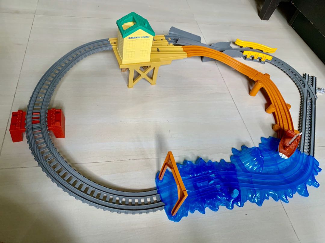 thomas the train water track