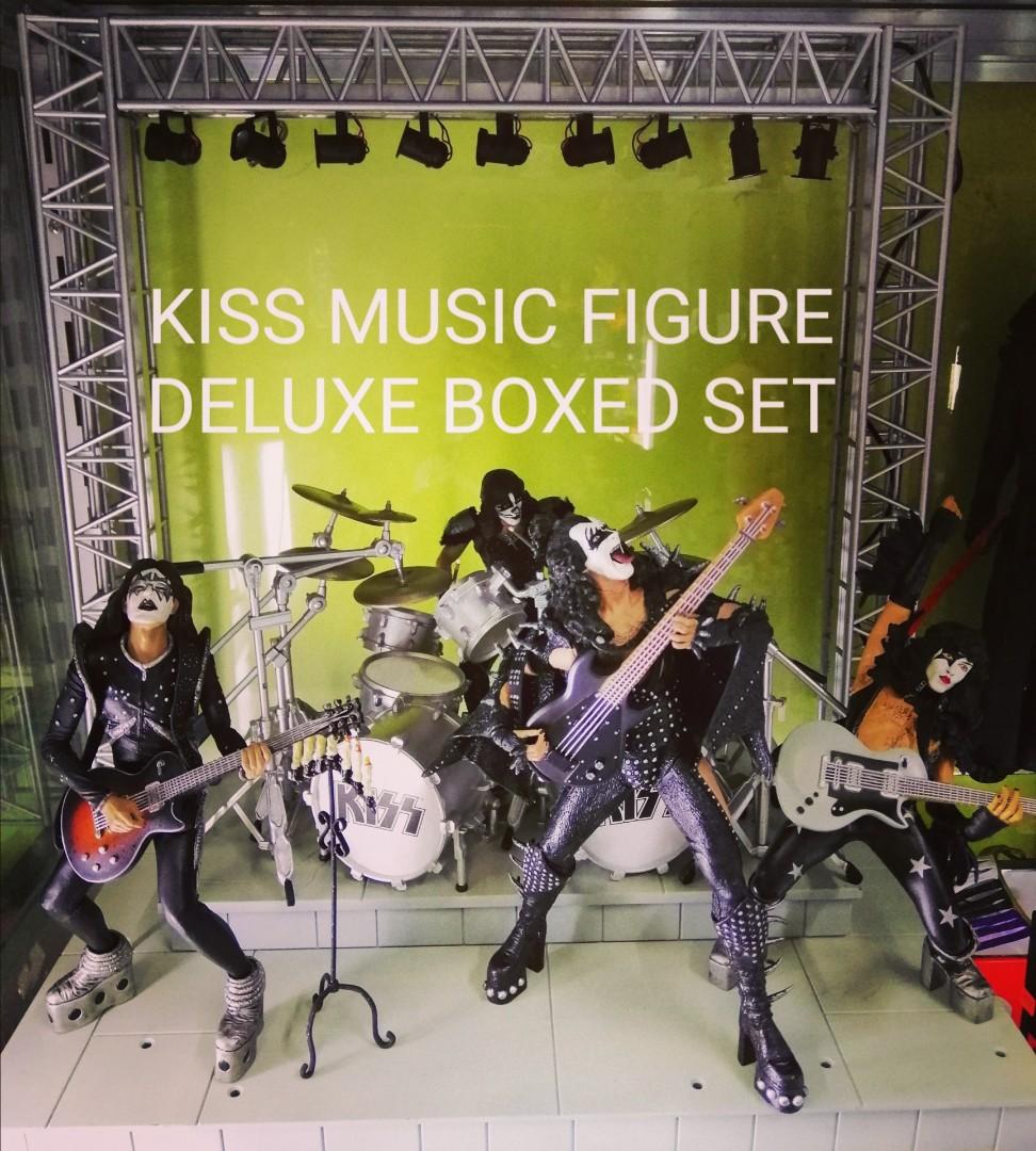 kiss mcfarlane alive figures box set