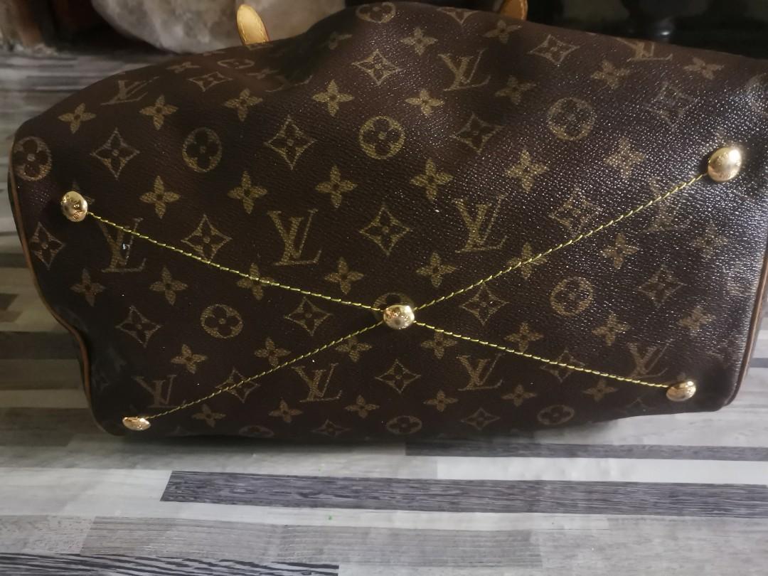 LV karipap authentic, Luxury, Bags & Wallets on Carousell
