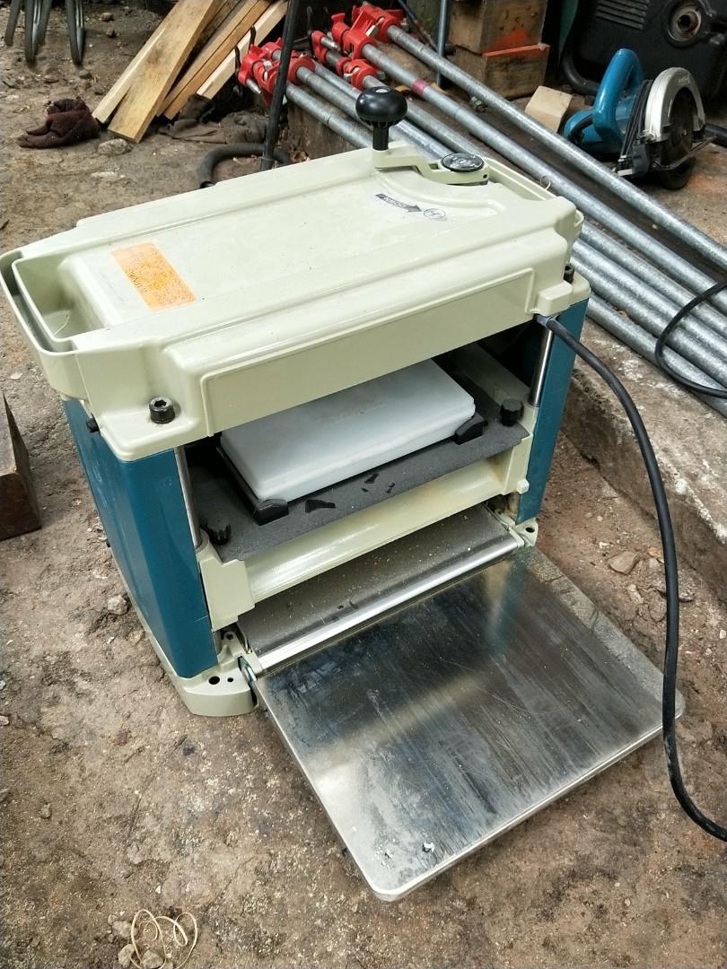 Makita 304mm 12 Power Planer 1650w 2012nb Design Craft