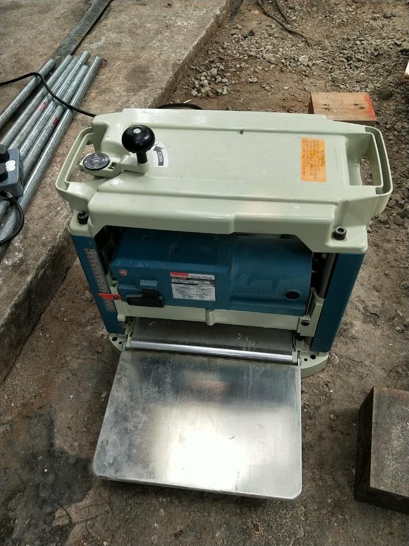 Makita 304mm 12 Power Planer 1650w 2012nb Design Craft