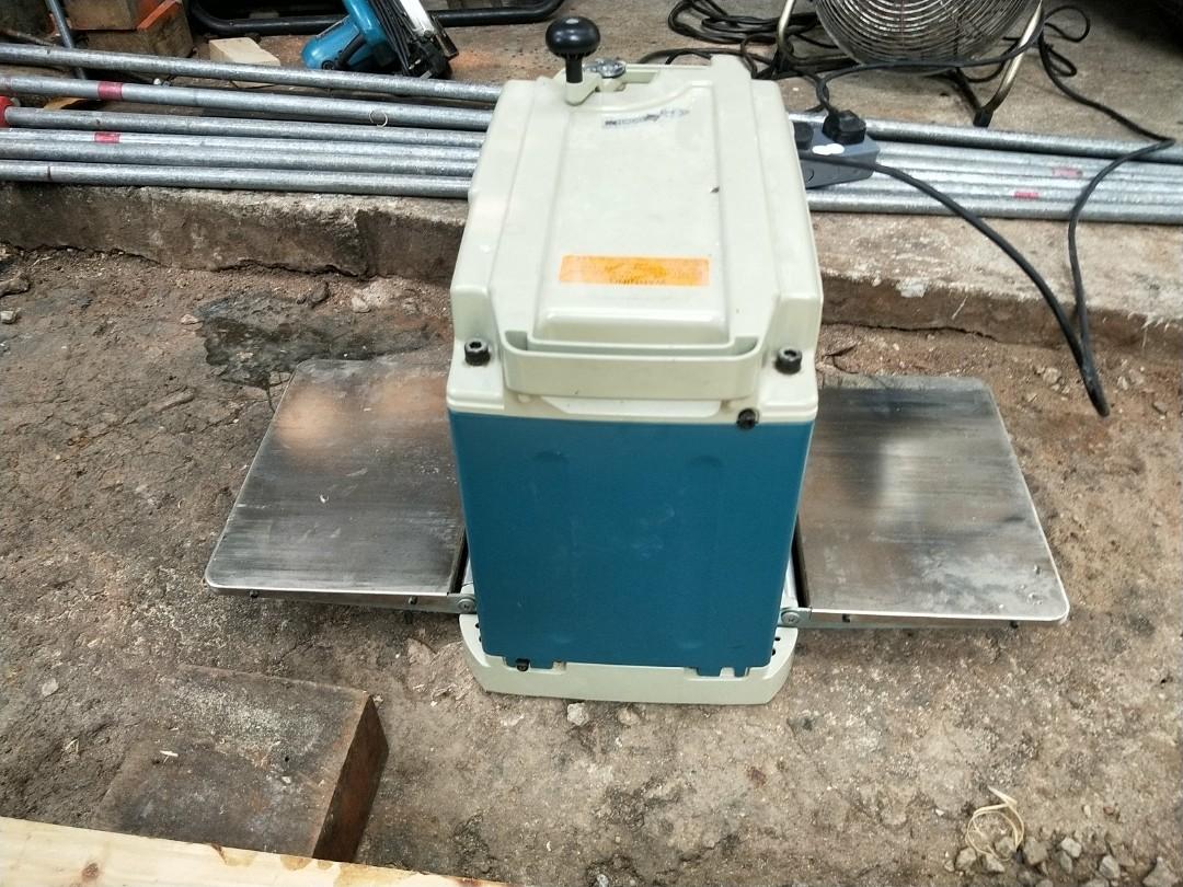 Makita 304mm 12 Power Planer 1650w 2012nb Design Craft