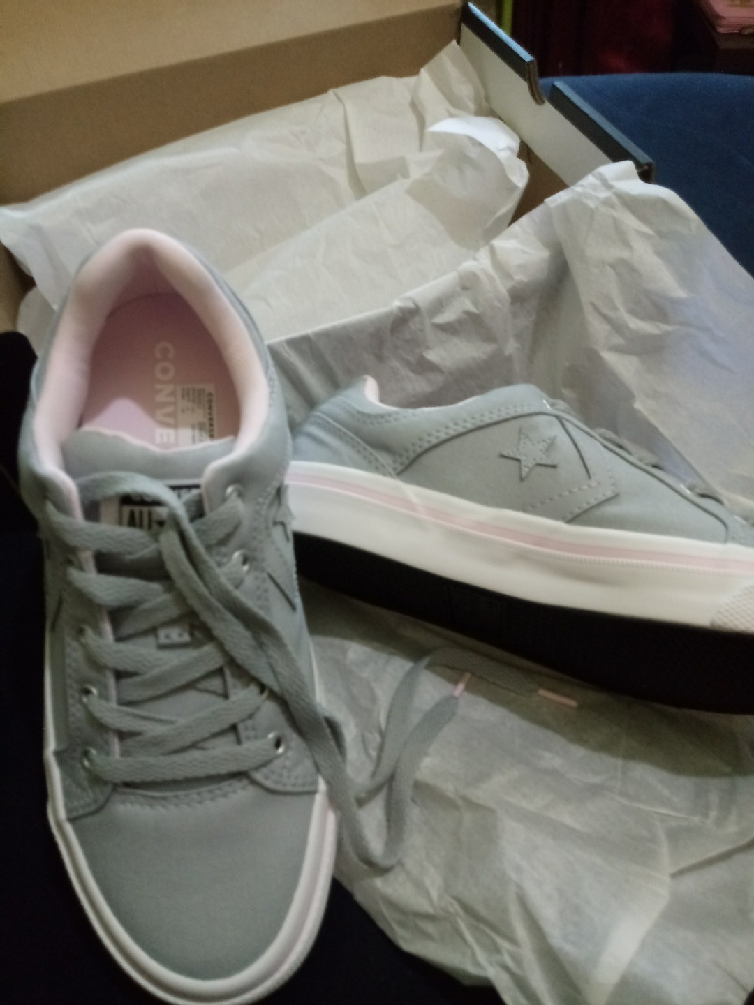 Sepatu Converse Wanita Fesyen Wanita Sepatu Di Carousell