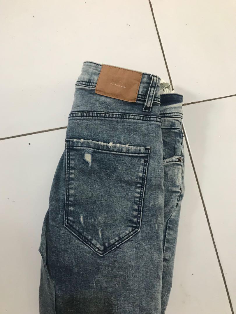 Skinny Jeans Bershka Denim, Fesyen Pria, Pakaian , Bawahan di Carousell