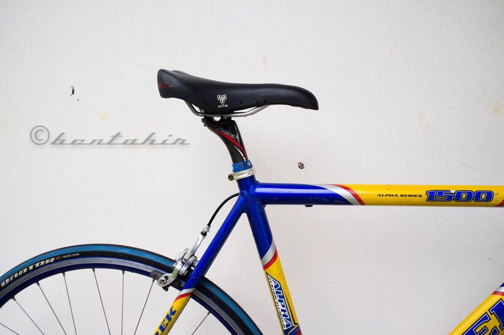 Vintage 1995 Trek 1500 Alpha Series Vuelta Limited Edition Road Bike