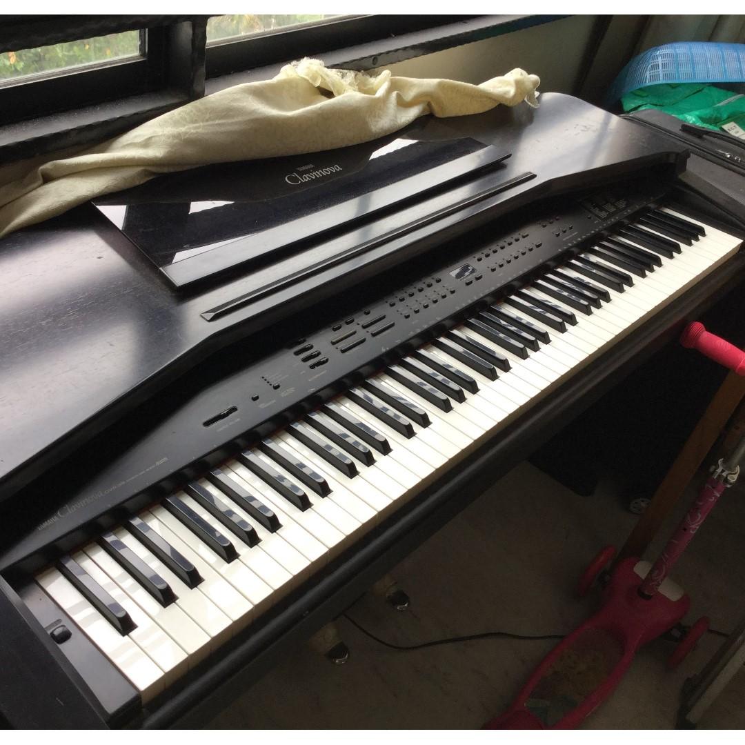 Yamaha Clavinova CVP35 Full Size Electric Piano, Hobbies & Toys, Music