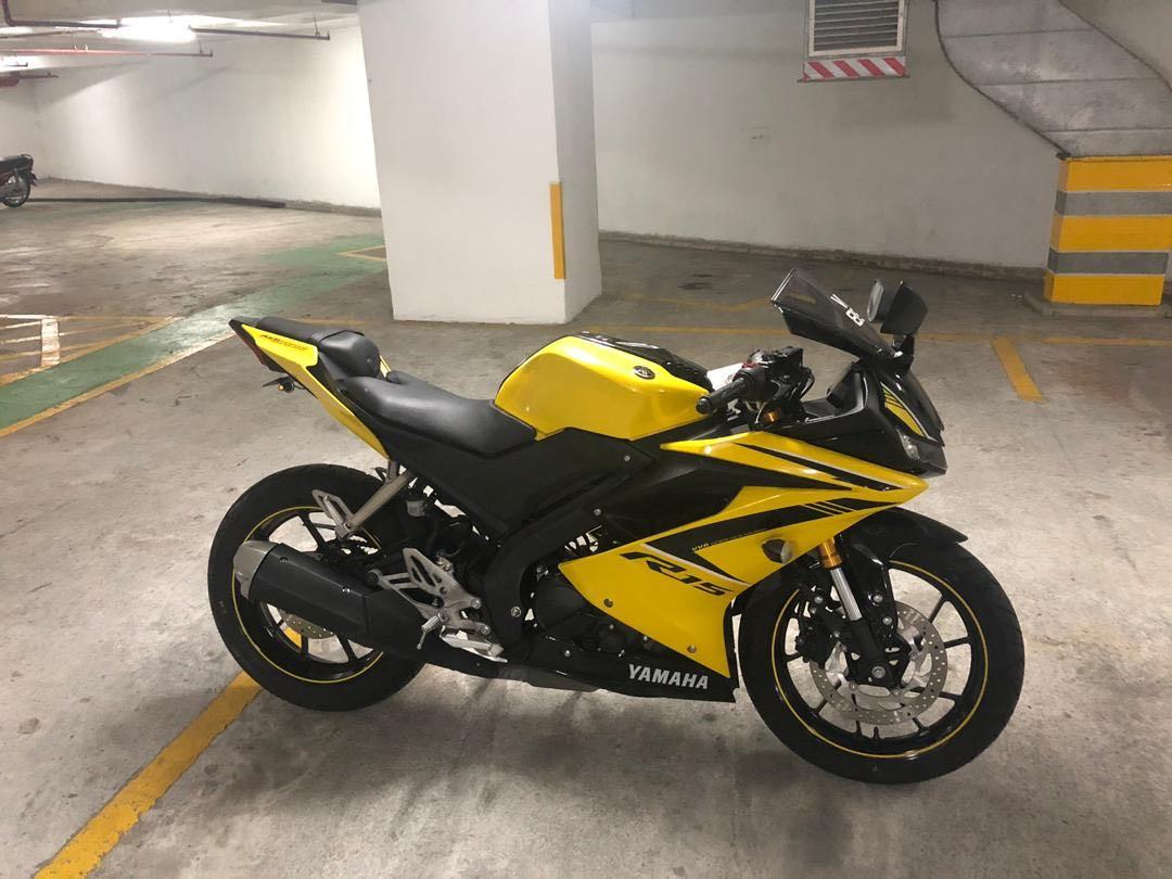 r15 yellow colour